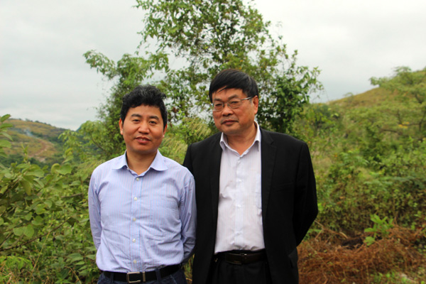 左：周金星教授，右：王勇堅教授